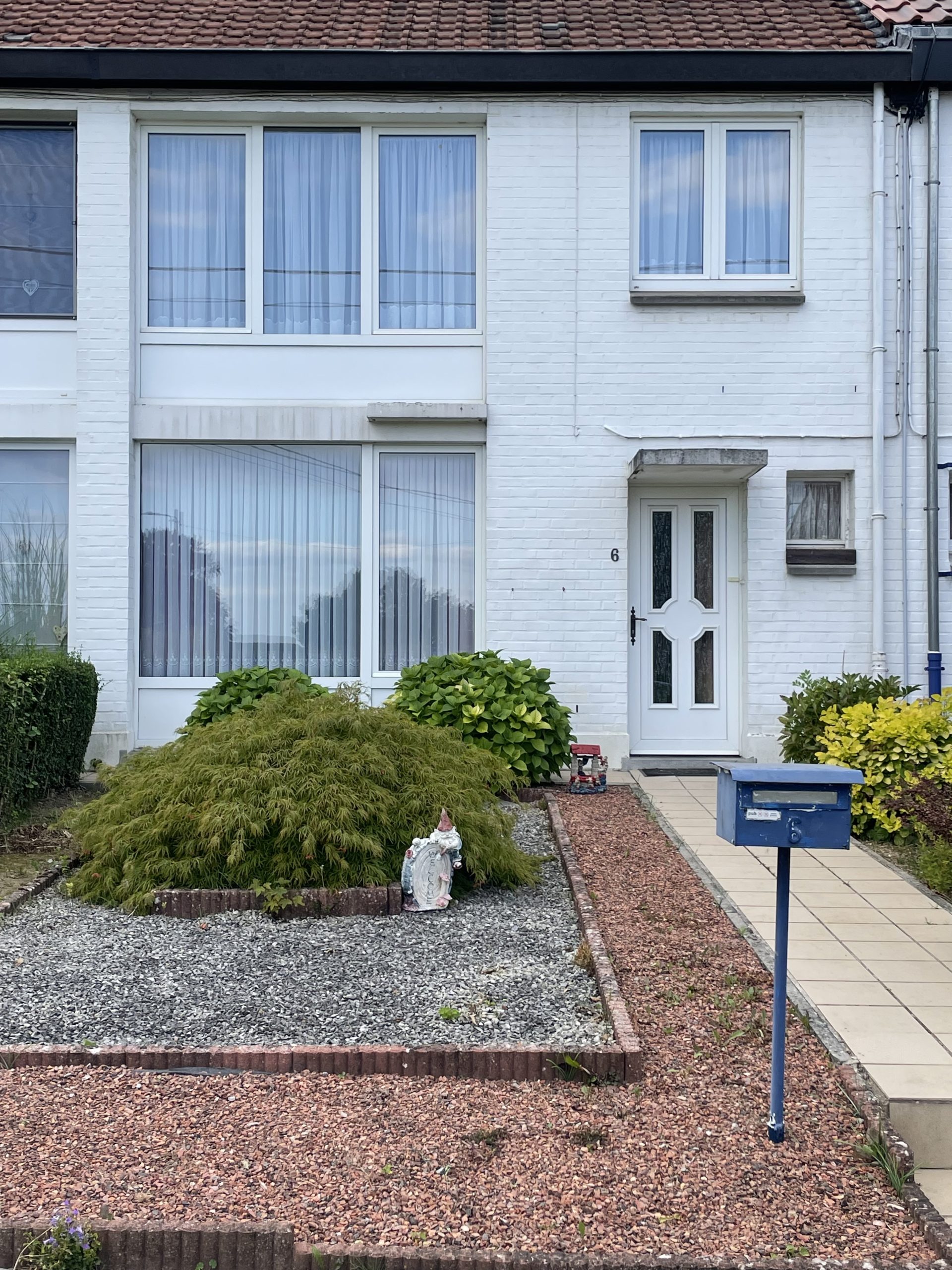 Charmante maison à Montigny-le-Tilleul - 6110